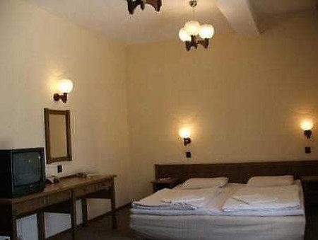 Sas Club Hotel Budapest Luaran gambar